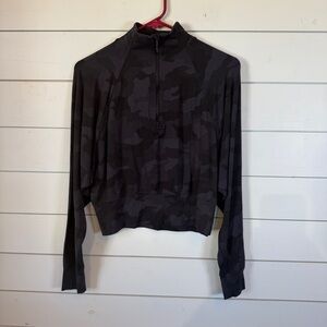 Lululemon ready to rulu half zip pullover black camo women's size 10‎